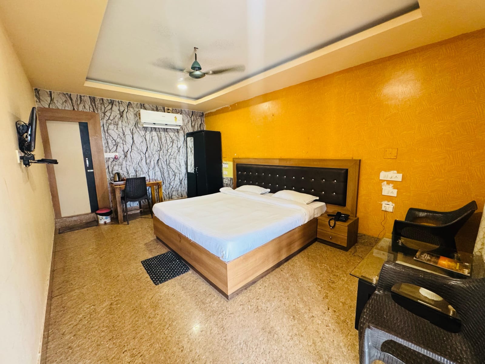 Deluxe Room at Panthanivas Puri